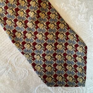 Bill Blass Men’s Vintage Red, Gold, Blue Geometric Silk Tie